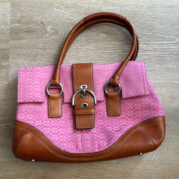 Coach pink signature bag - Picture 8 of 10